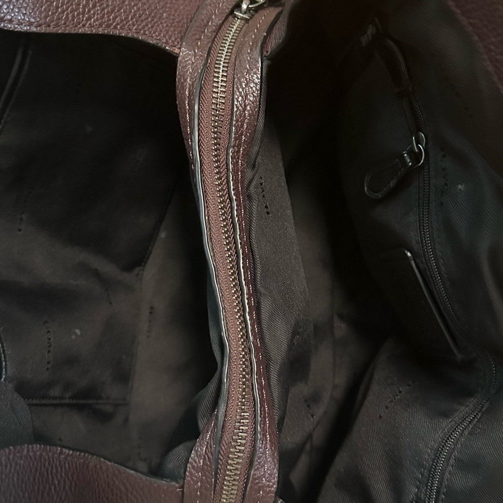 Coach bag SOLD OUT, oxblood color, pebbled leather. Gunmetal hardware. - Picture 4 of 8